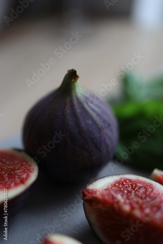 figs on a wooden table