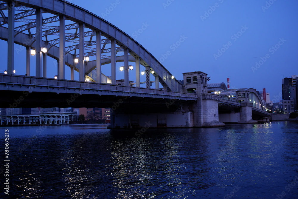 隅田川にかかる勝鬨橋