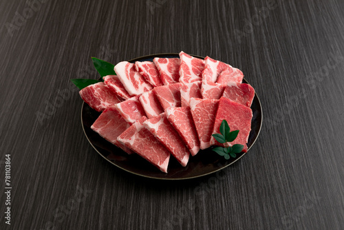 国産豚ロース　焼肉　皿盛り　pork loin yakiniku