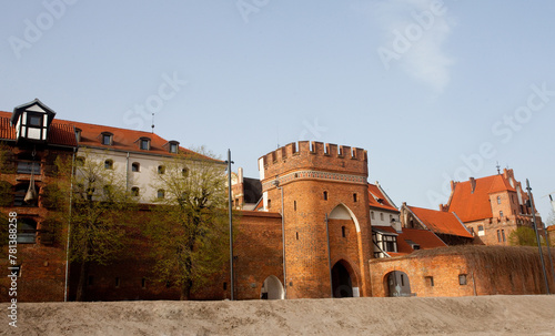 Zabytkowa brama oraz gotycki dwór, Toruń, Poland