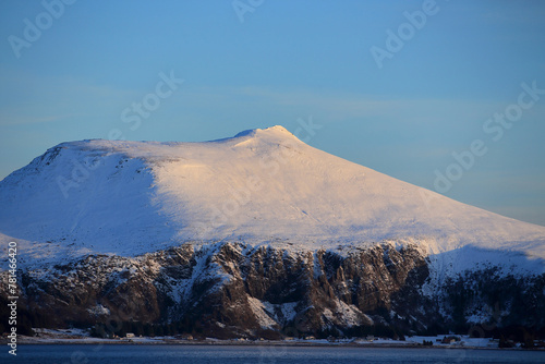 Obraz na płótnie View at the mountains at Vigra island, Norway. w salonie
