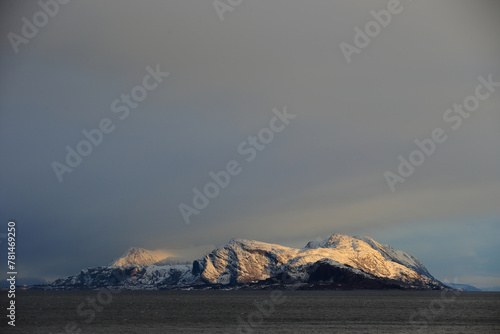 Obraz na płótnie Winter mountains near Gamlem (More og Romsdal, Norway). w salonie