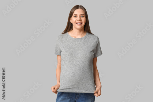 Beautiful young pregnant wo...