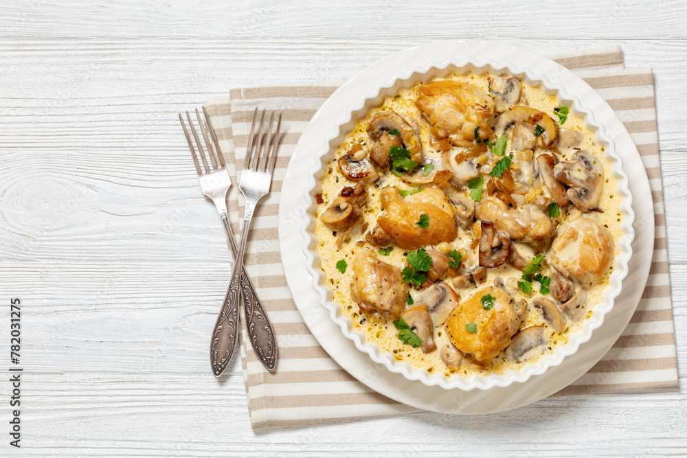 chicken thighs in a creamy mushroom garlic sauce chicken thighs in a creamy mushroom garlic sauce