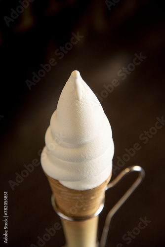 濃厚で美味しいミルクバニラアイスクリーム
