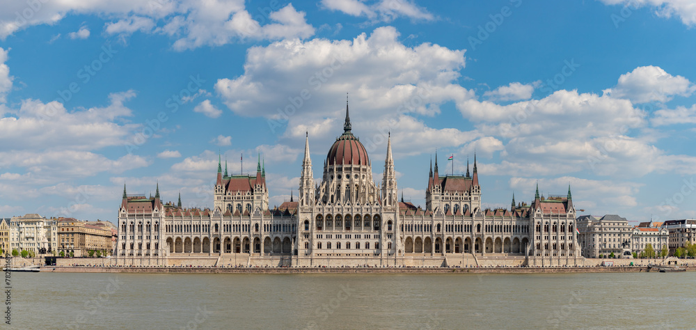 Fototapeta premium Hungarian Parliament Building