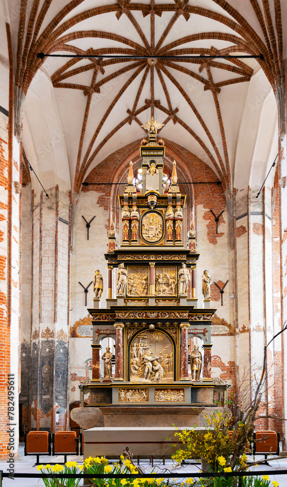 Fototapeta premium Gothic medieval St. John Cathedral in Gdansk