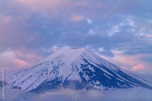 ４月の朝富士