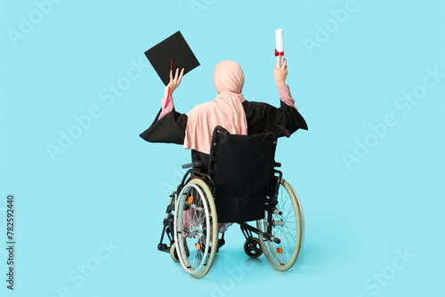 Beautiful female Muslim gra...