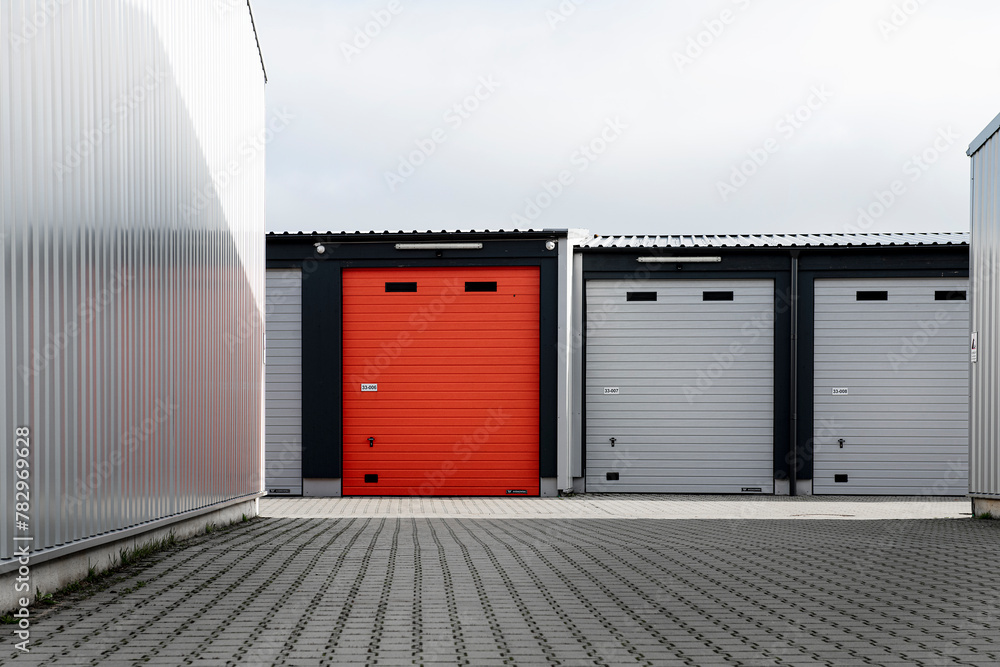 Fototapeta premium rotes tor
