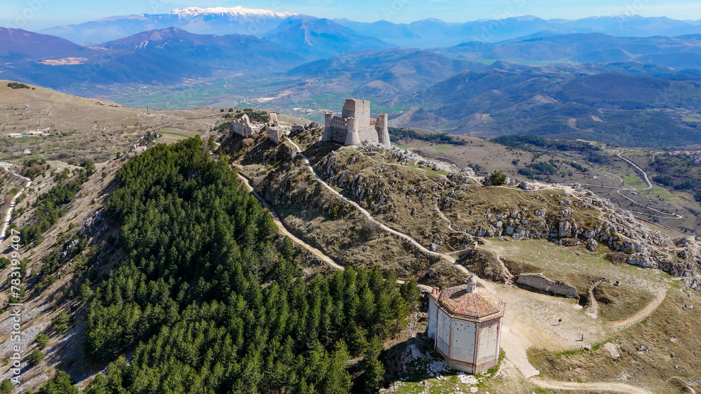 Obraz premium Rocca di Calascio, Abruzzo, Italy, aerial photography