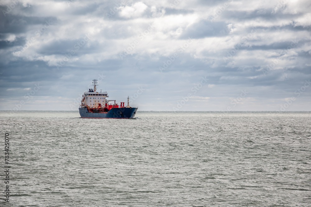 An Oil/Chemical Tanker vessel sailing in the Atlantic Ocean. Its carrying capacity is 16791 t DWT. An Oil/Chemical Tanker vessel sailing in the Atlantic Ocean. Its carrying capacity is 16791 t DWT.