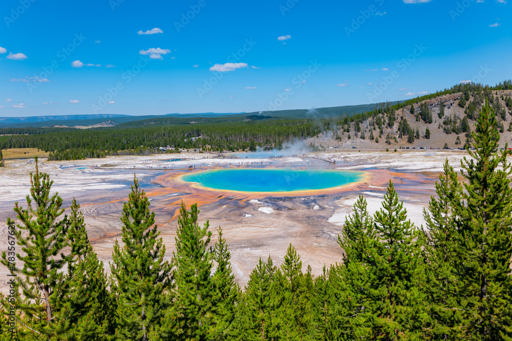 Fototapeta premium GRAND PRISMATIC SPRING OVERLOOK Yellow Stone National Park