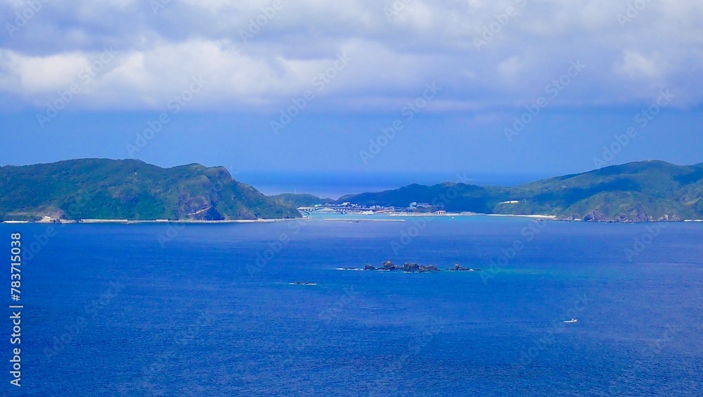 Fototapeta premium 慶良間諸島渡嘉敷島の照山展望台から見える風景