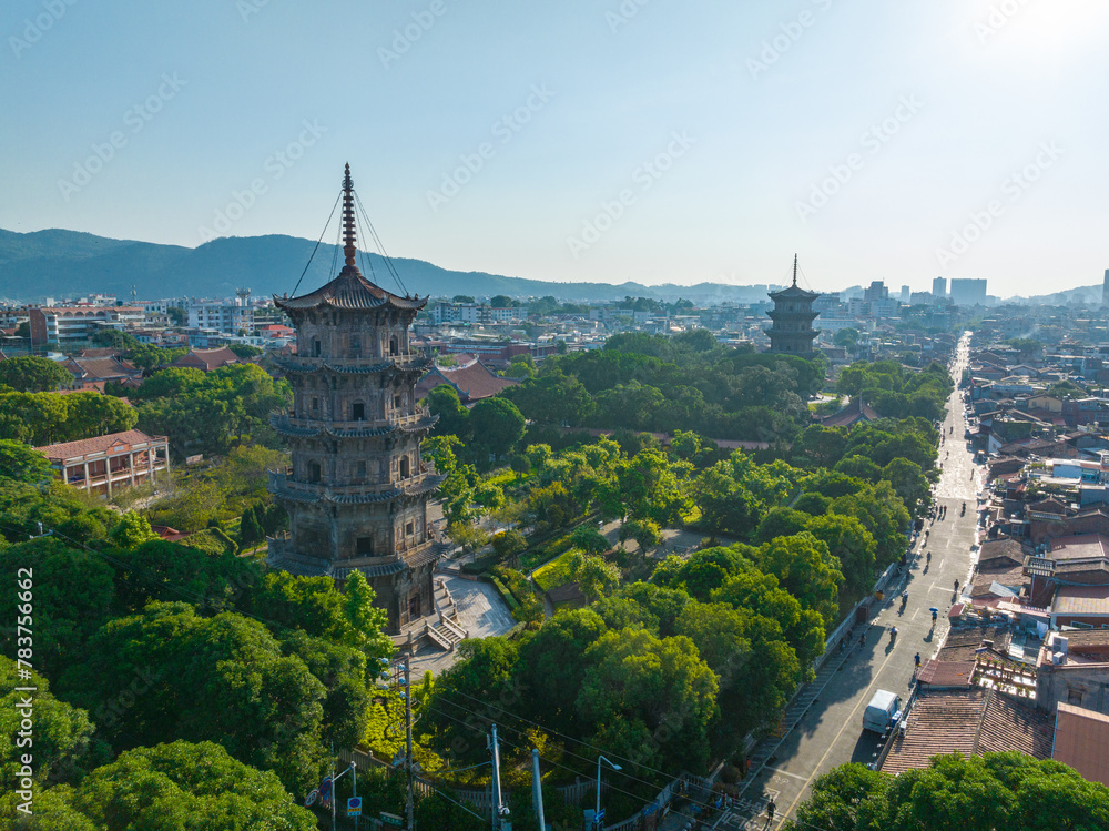 Early morning scenery of Kaiyuan Temple in Quanzhou, Fujian, China Early morning scenery of Kaiyuan Temple in Quanzhou, Fujian, China