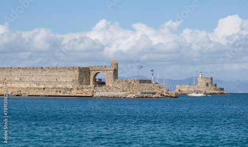 Festung Agios Nikolaos mit Leuchtturm, Hafeneinfahrt, Rhodos