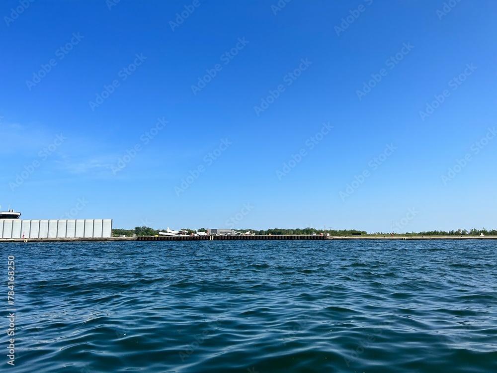 Obraz premium view of the sea and sky