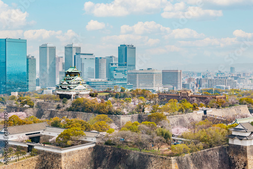 Wallpaper Mural 春の大阪城と桜 Torontodigital.ca