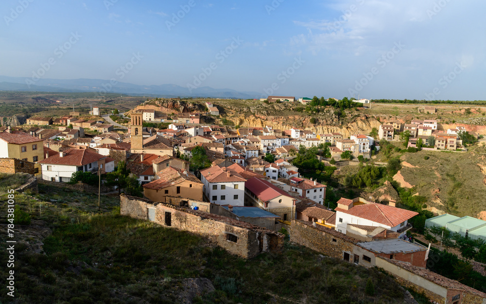 VISTA DEL PUEBLO DE ALBENTOSA. TERUEL. ARAGÓN. ESPAÑA VISTA DEL PUEBLO DE ALBENTOSA. TERUEL. ARAGÓN. ESPAÑA
