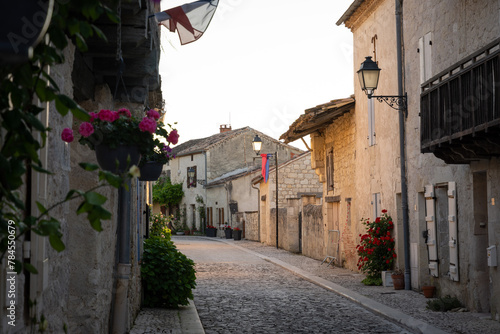 Ruelle de Montjoi, village du Tarn-et-Garonne