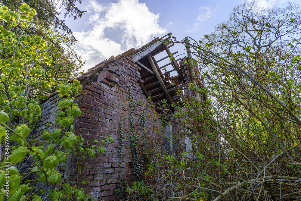 old abandoned building old abandoned building