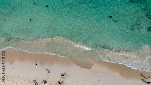 Spiaggia dell'isola di San Andrés vista da drone , Colombia