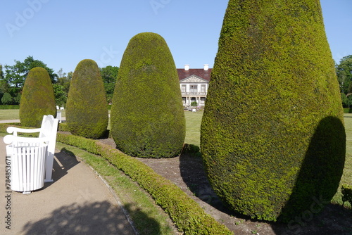 Barockgarten im Schlossgarten Schloss Oranienbaum bei Wörlitz im Dessau-Wörlitzer Gartenreich photo