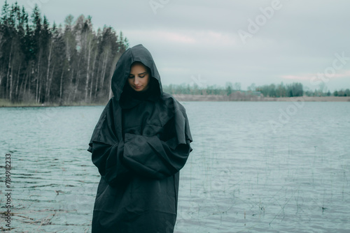 Fotografie anonymity, arabia, attire, attitude, blurred, clothing, concealed, confidence, c