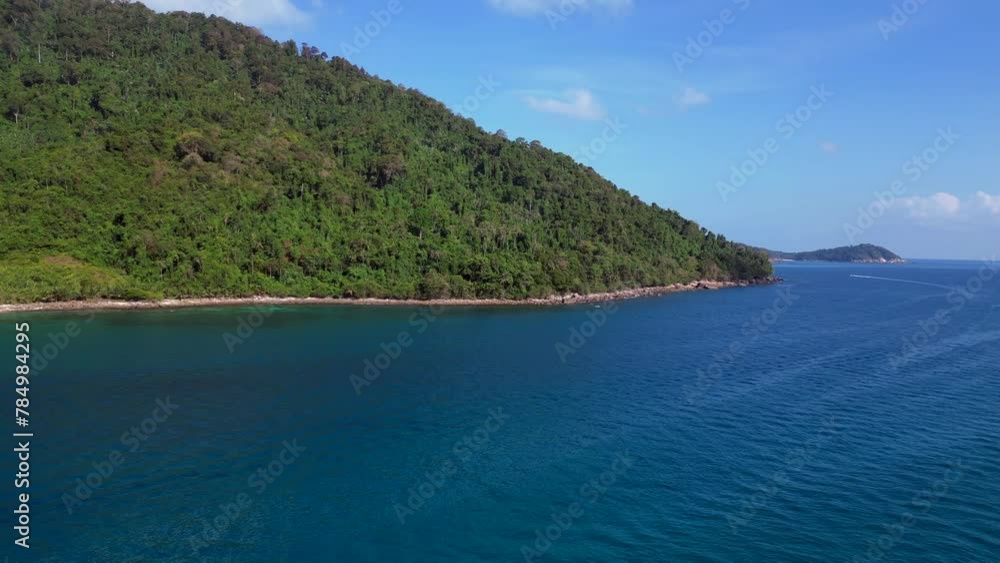 Perhentian Island. Stunning aerial top view flight fly reverse drone
4k Perhentian Island. Stunning aerial top view flight fly reverse drone
4k