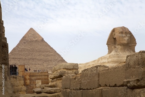 The Great Sphinx and the Pyramid of Khefre  Giza  Egypt