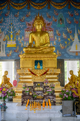 Inside of Wat Kaeo Korawaram (portrait)