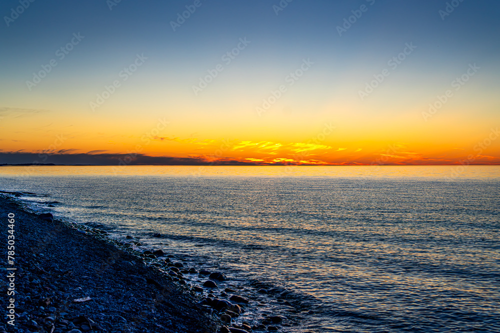 Fototapeta premium The View of Sunset of Lake Ontario