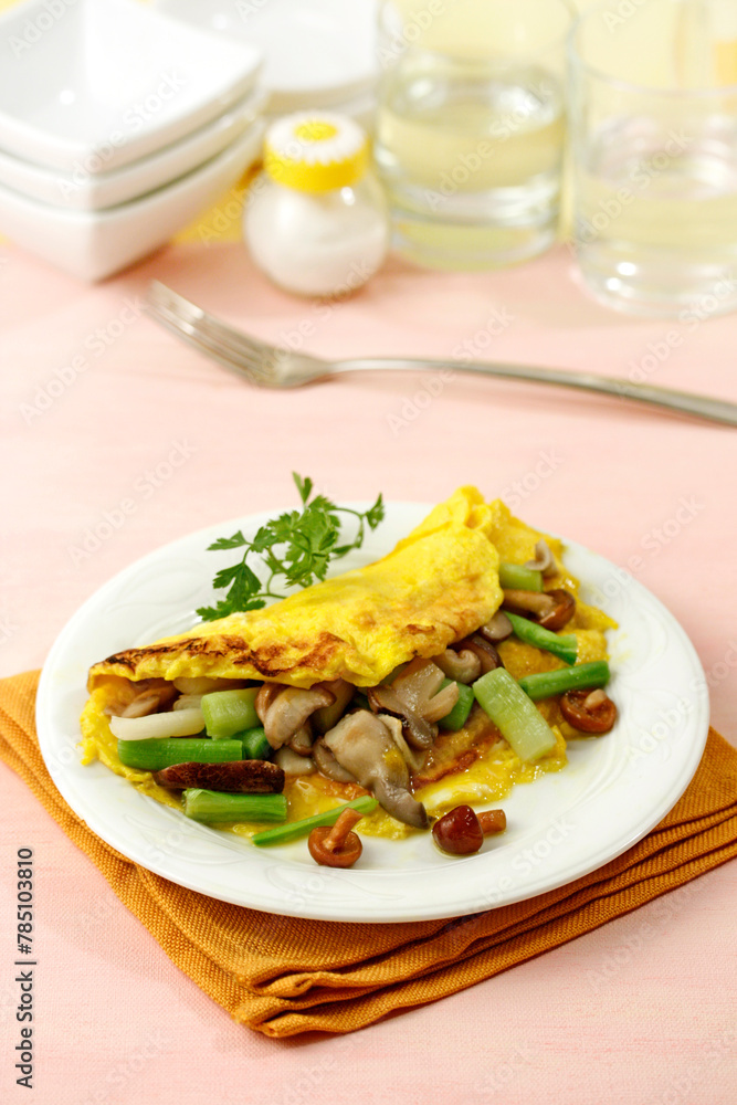 Spring garlics and mushrooms omelet.