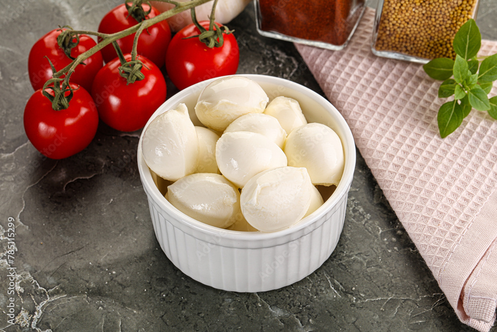Mini mozarella cheese bolls heap Mini mozarella cheese bolls heap