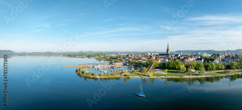 Luftbild, Panorama von der Stadt Radolfzell am Bodensee mit dem Wäschbruckhafen