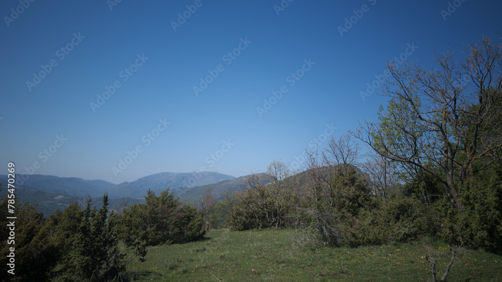 Obraz premium Veduta dal sentiero 200 nelle Marche