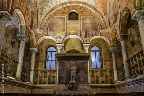 Feltre, interno santuario dei santi Vittore e Corona photo