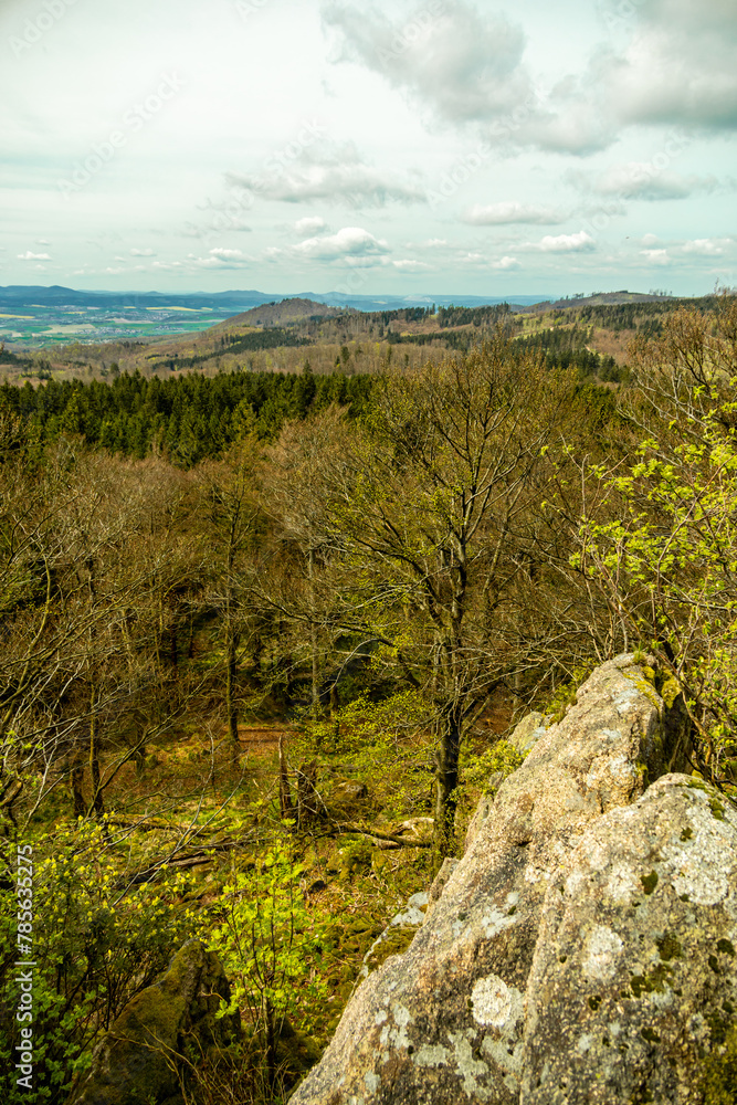 Eine kleine Wandertour von Bad Liebenstein bis zum Rennsteig, inkl. dem Frühlingserwachen im Altensteiner Park bei herrlichen Sonnenschein - Thüringen - Deutschland