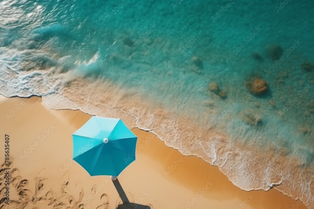 Naklejka premium Sandy beach background top view with visible sand texture. Backdrop for mockups and advertising.