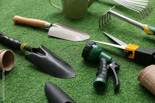 Set of gardening supplies o...