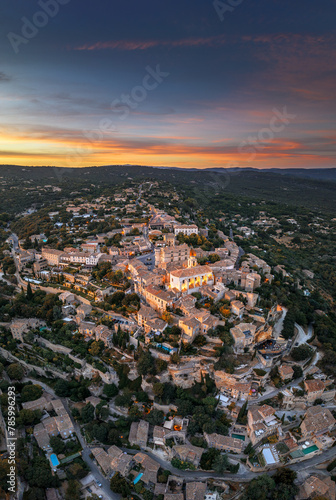 Gordes - Plus beau village du monde
