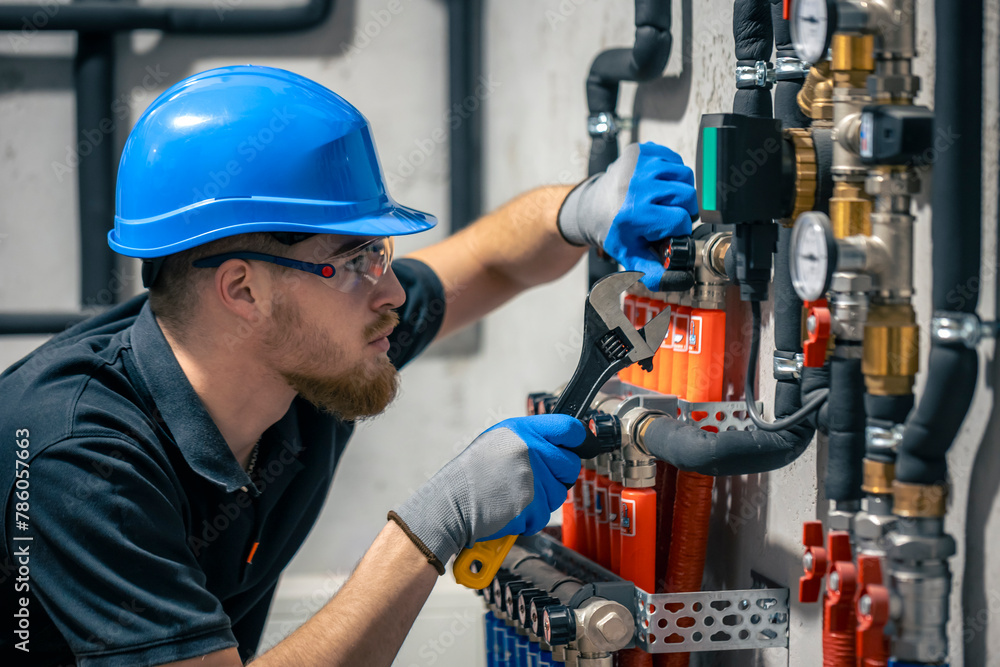 Adjusting heating valves in a residential building Adjusting heating valves in a residential building