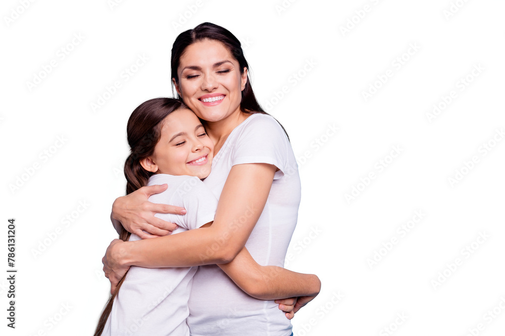 Close up photo adorable amazing pretty two people brown haired mum small little daughter eyes closed hold hands arms circle missed were separate wearing white t-shirts isolated bright blue background Close up photo adorable amazing pretty two people brown haired mum small little daughter eyes closed hold hands arms circle missed were separate wearing white t-shirts isolated bright blue background