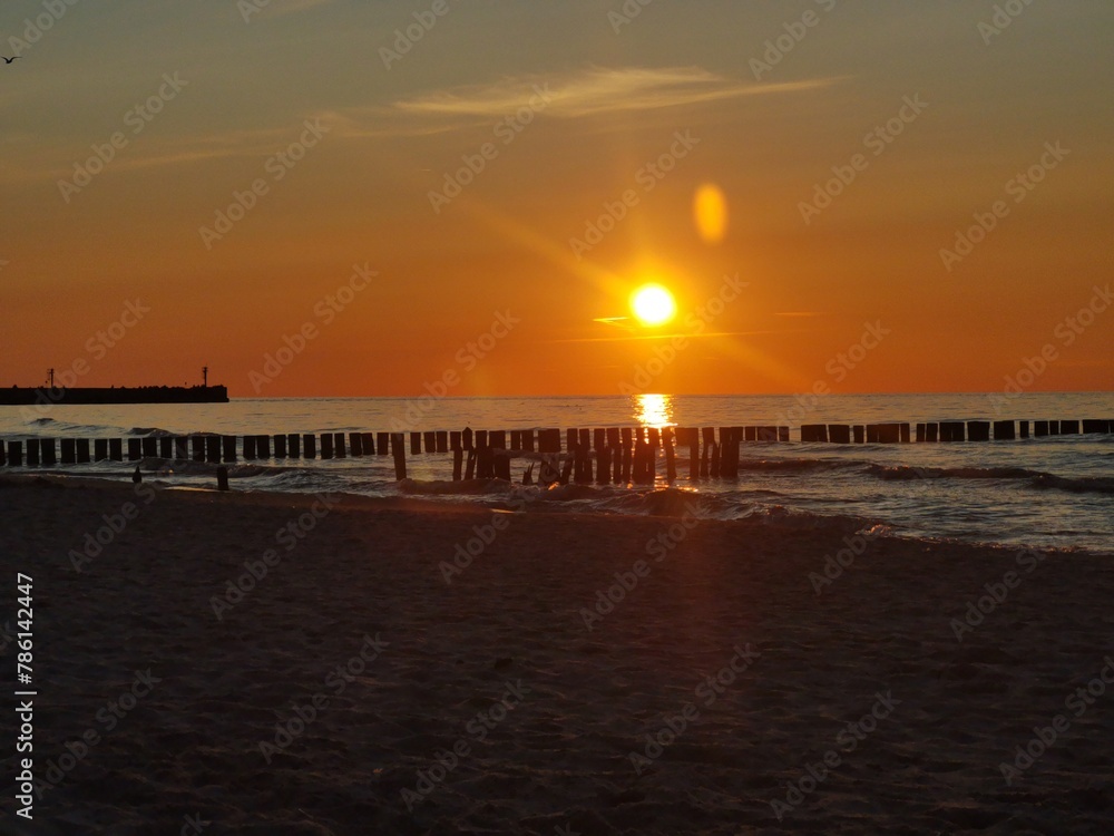 Fototapeta premium sunset at the pier
