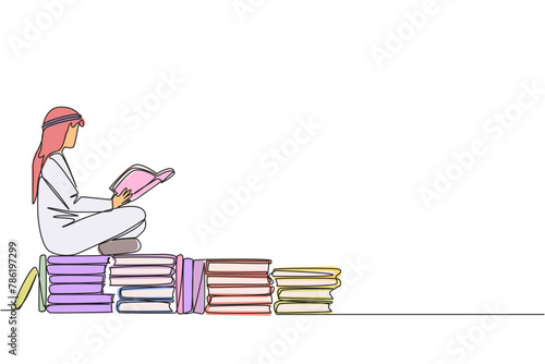 Single one line drawing Arabian man sitting relax reading book on pile of books. Relax while reading fiction book. Enjoy storyline. Book festival concept. Continuous line design graphic illustration