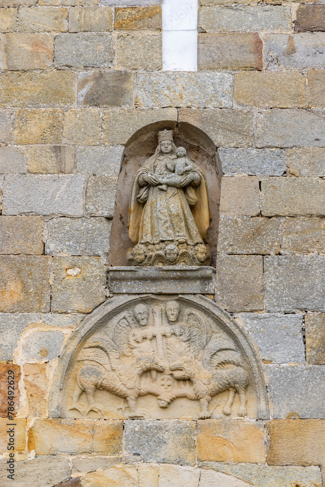 Obraz premium Church of Santa Maria de Retortillo (Iglesia de Santa Maria), Juliobriga, Campoo de Enmedio, Matamorosa, Cantabria, Spain