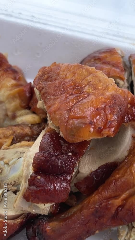 roast duck, duck is an indispensable dish during Lunar New Year. Doan Ngo Tet holiday