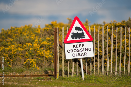 Obraz na plátně Keep Crossing Clear Railway Sign at Dungenees end of line Romney, Hythe & Dymchu