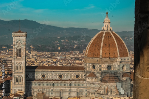 Fotografija side aeria view of florence's cathedral