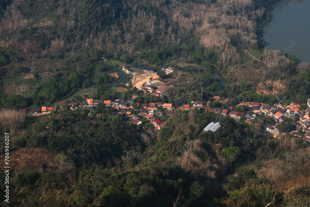 Fototapeta premium A drone shot of a small village below